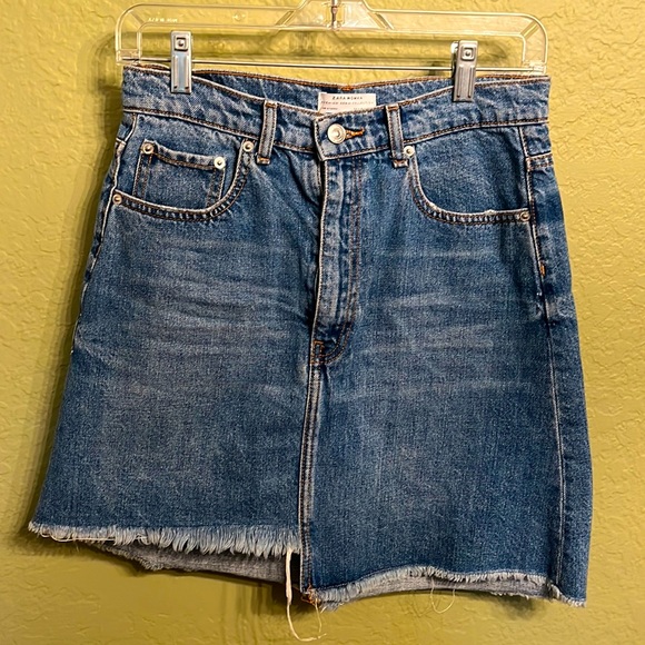 Zara Denim Short Skirt size M - Picture 1 of 4